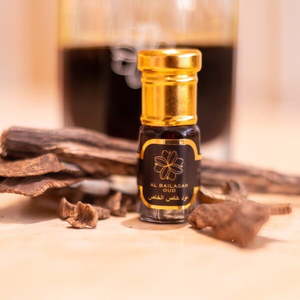 Special Oud Oil  دهن عود خاص الخاص